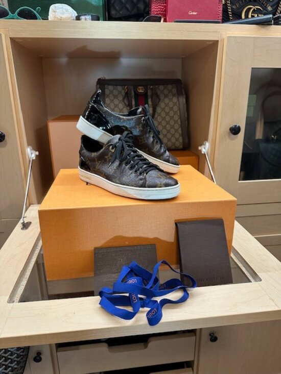 Louis Vuitton Shoes - Louis Vuitton LV Brown Size 37 Monogram Sneakers